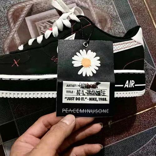 日服最新联名周边爆料,潮流新风尚来袭！